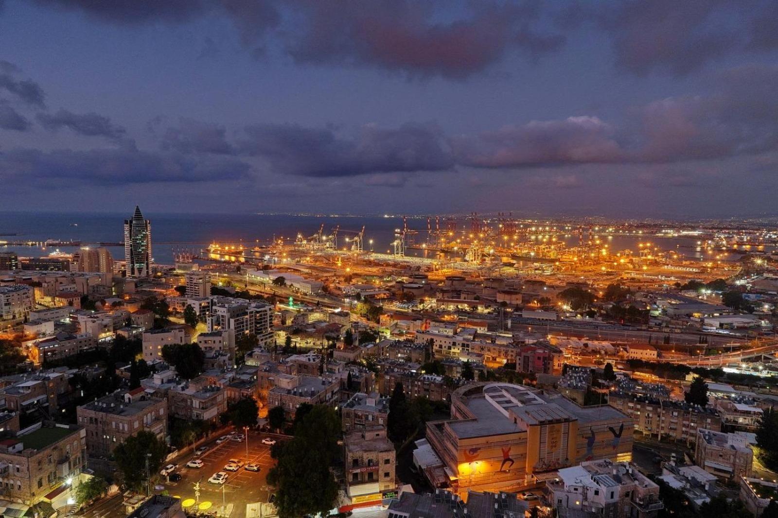 Haifa Tower Hotel - מלון מגדל חיפה Exterior photo