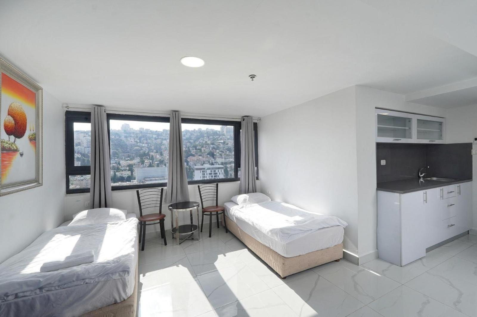 Haifa Tower Hotel - מלון מגדל חיפה Exterior photo